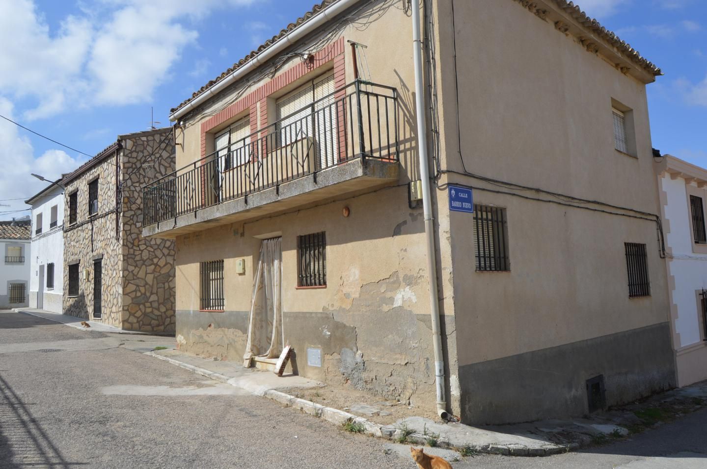 Vista exterior de Casa o chalet en venta en Campos del Paraíso