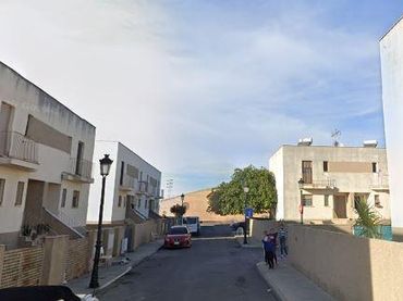 Maison mitoyenne à vendre à Avenida Huelva 15
