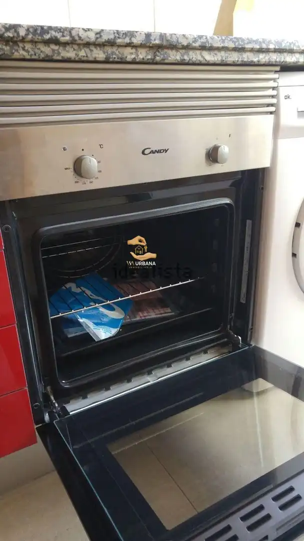 Cocina de Piso en venta en Salamanca con Calefacción, Terraza y Amueblado