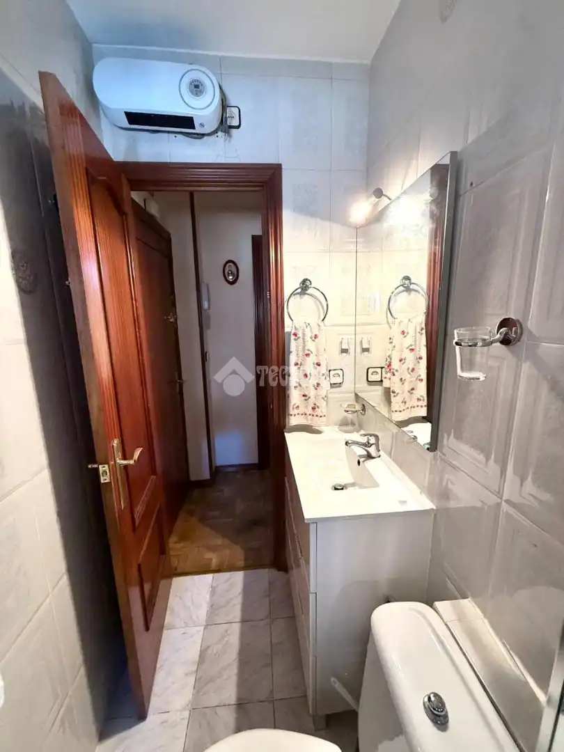 Badezimmer von Wohnung zum Verkauf in Madrid mit Klimaanlage, Heizung und Terrasse