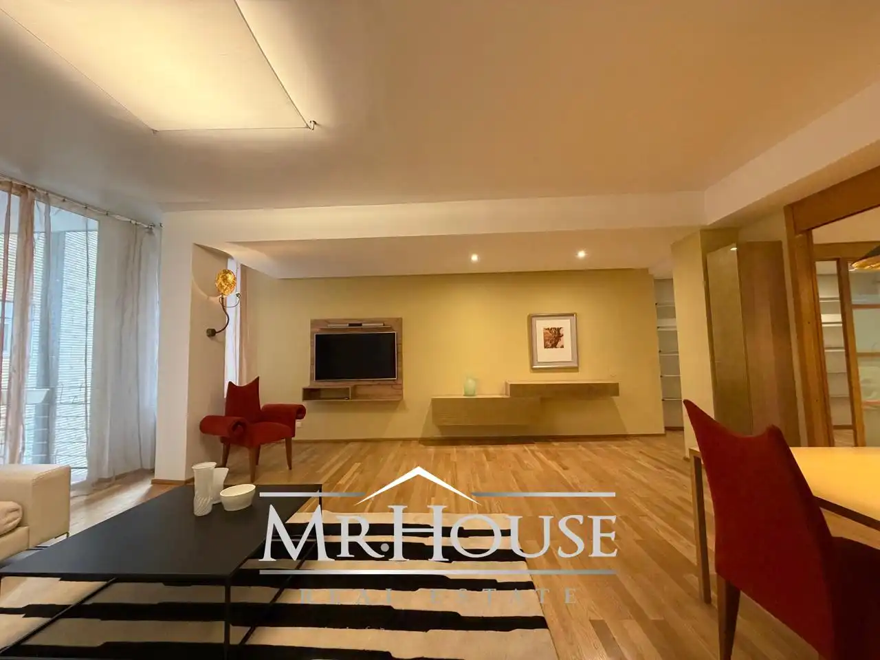 Vista exterior de Piso de alquiler en Madrid con Aire acondicionado, Calefacción y Jardín privado