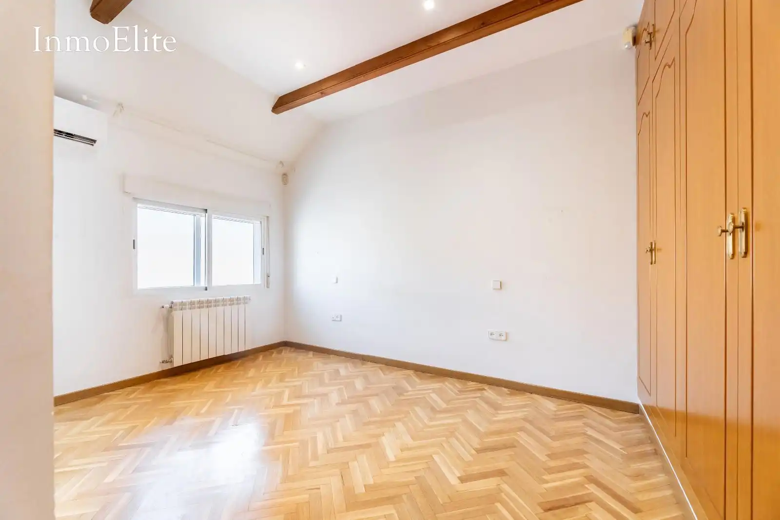 Casa adosada en venda en Madrid amb Aire condicionat, Calefacció i Parquet