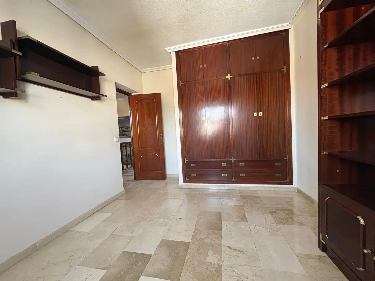Bedroom of Houses for sale in Algeciras  with Air Conditioner, Private garden and Terrace