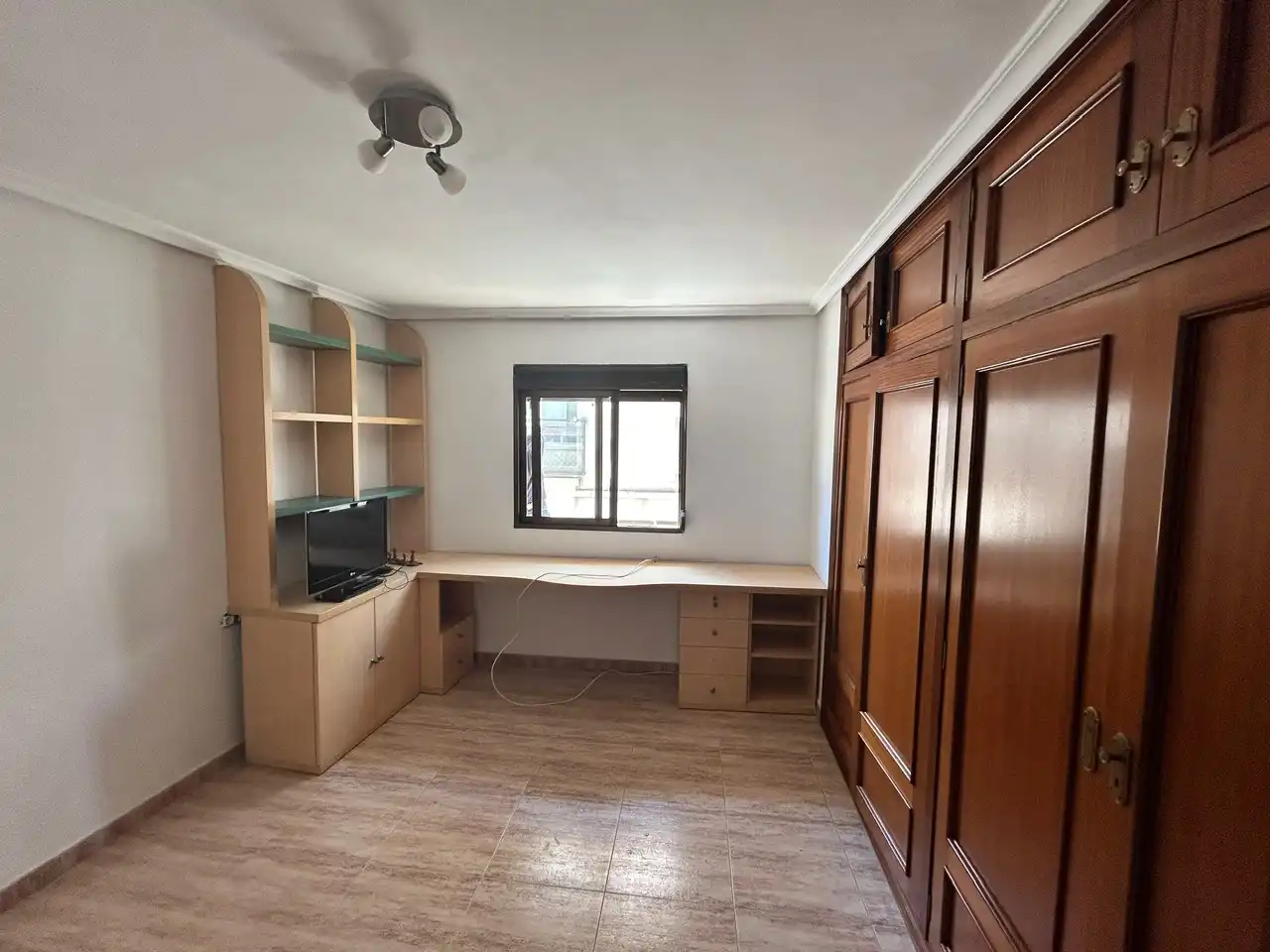 Habitación de Piso de alquiler en Alaquàs con Horno, Balcón y Alarma