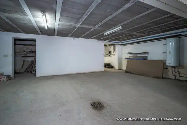 Houses for sale in Empuriabrava  with Air Conditioner, Heating and Private garden