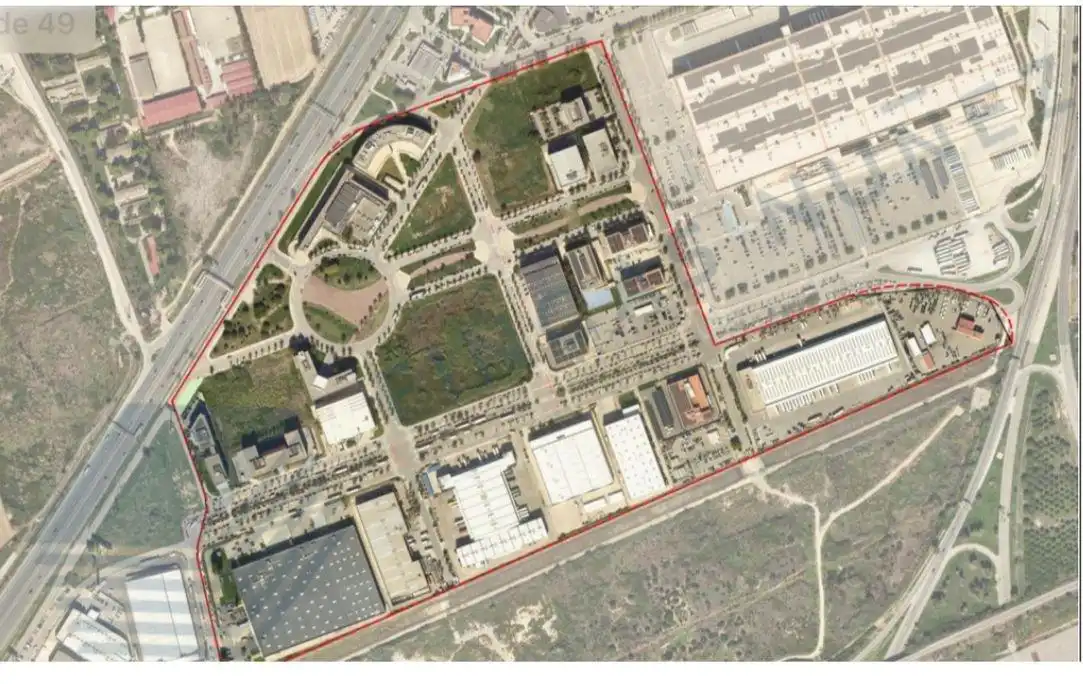 Terreno industrial en venta en Avenida Avinguda del Baix Llobregat, imagen 2