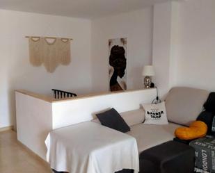 Sala d'estar de Dúplex en venda en Manzanera amb Terrassa