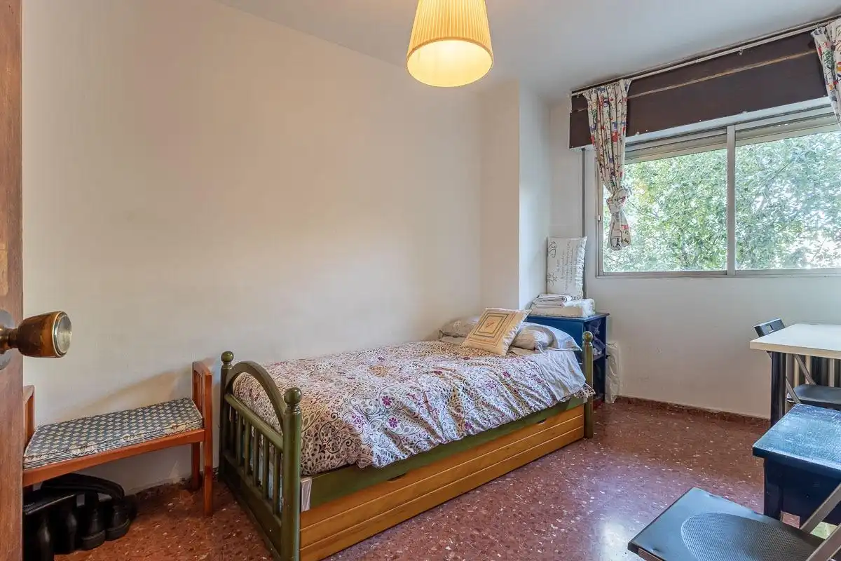 Habitación de Piso en venta en Jaén