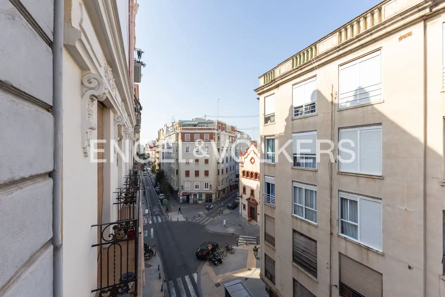 Wohnung zur Miete in Carrer del Pintor Salvador Abril, Russafa