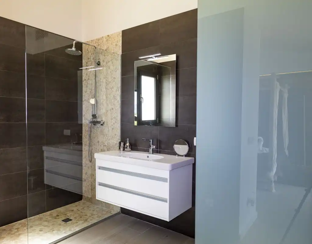 Baño de Finca rústica en venta en Sa Pobla con Aire acondicionado, Jardín privado y Terraza