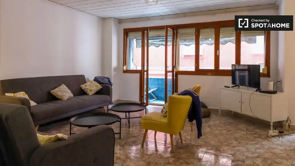 Sala de estar de Piso de alquiler en Valencia con Aire acondicionado, Calefacción y Amueblado