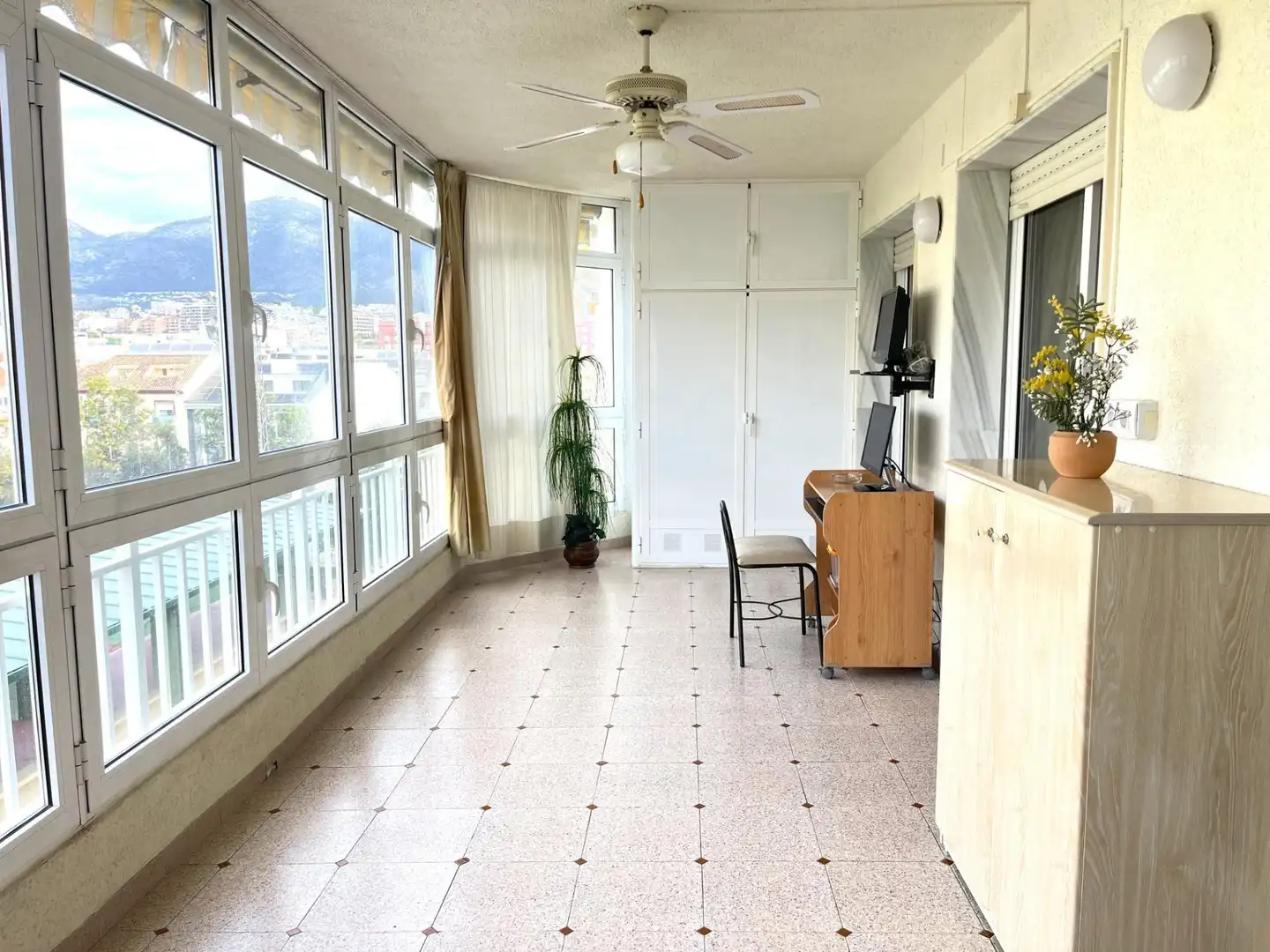 Schlafzimmer von Wohnungen zum Verkauf in Fuengirola mit Gemeinschaftspool