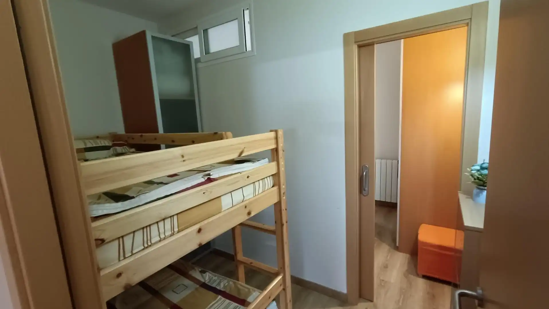 Schlafzimmer von Erdgeschoss zur Miete in Palamós mit Heizung, Terrasse und Balkon