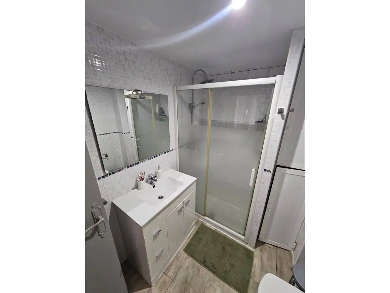 Badezimmer von Wohnung zum Verkauf in Alicante / Alacant mit Klimaanlage, Möbliert und Balkon