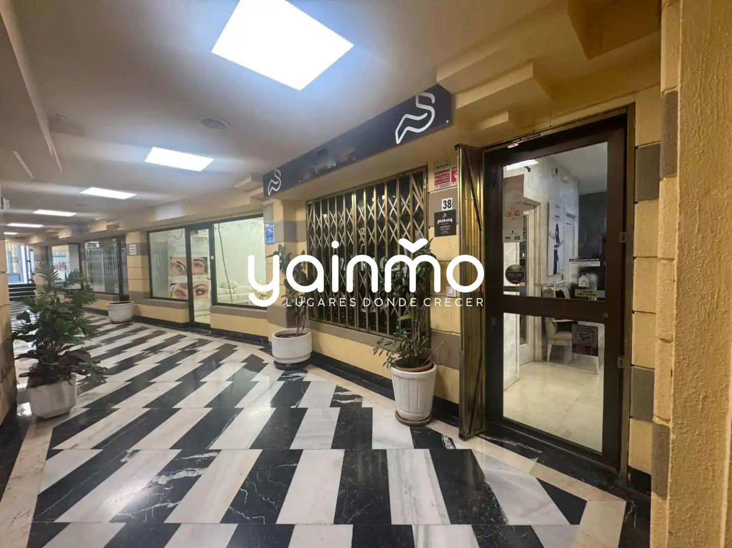 Local en venta en Jaén