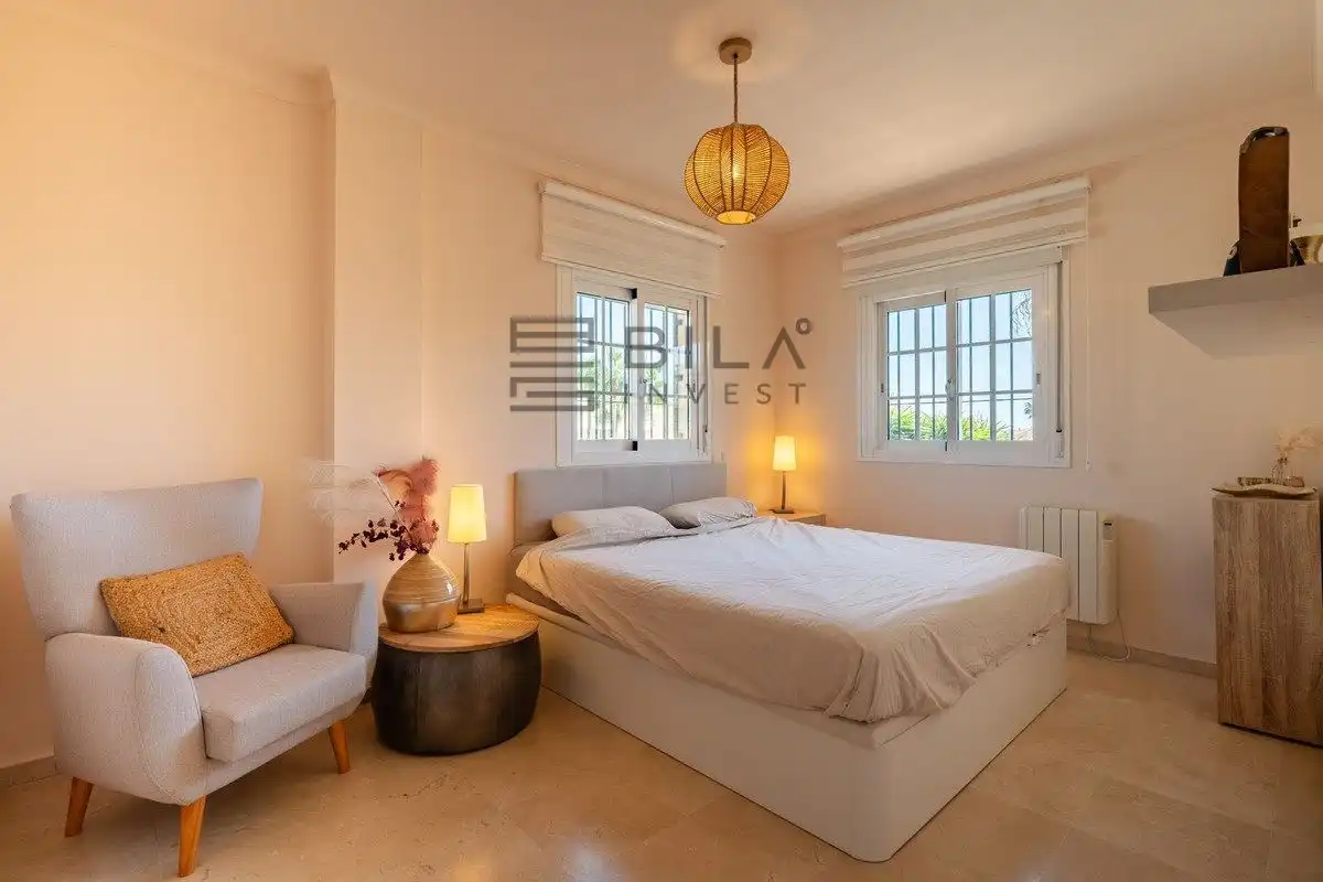 Bedroom of Houses for sale in Mijas Golf