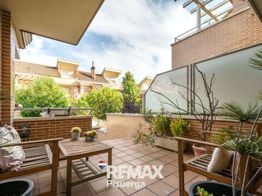 Villa con piscina in vendita a Calle Lagar de Cano