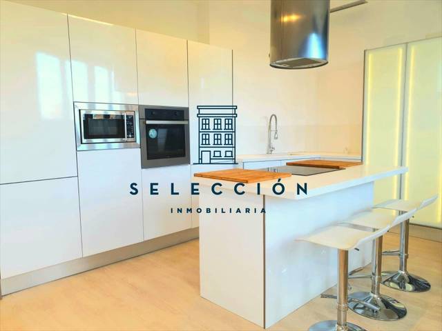 Piso en Venta en Plaza CANOVAS CASTILLO en Gran Via