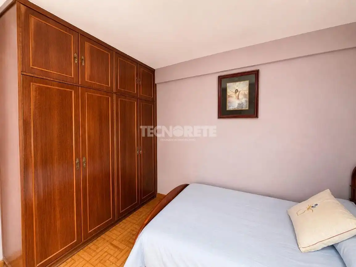 Bedroom of Flat for sale in Madrid  with Air Conditioner and Balcony
