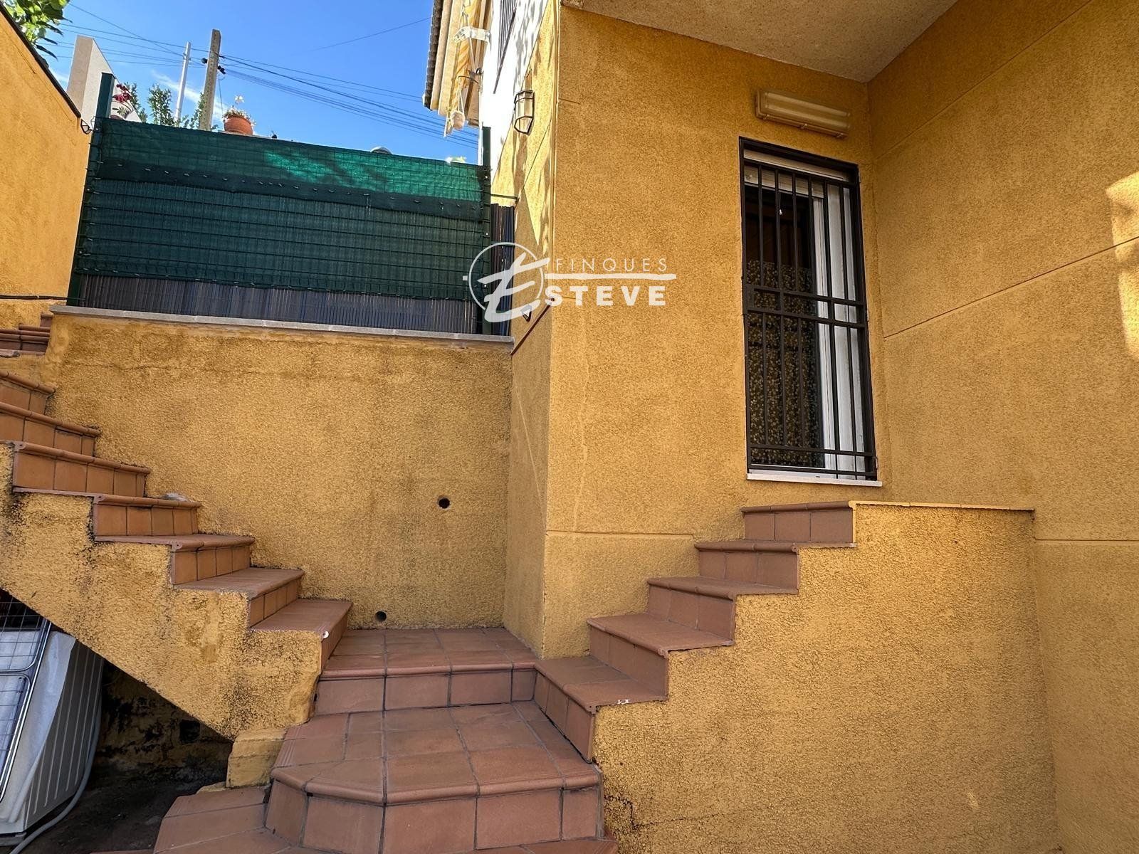 Vista exterior de Casa o chalet en venta en Calafell con Terraza