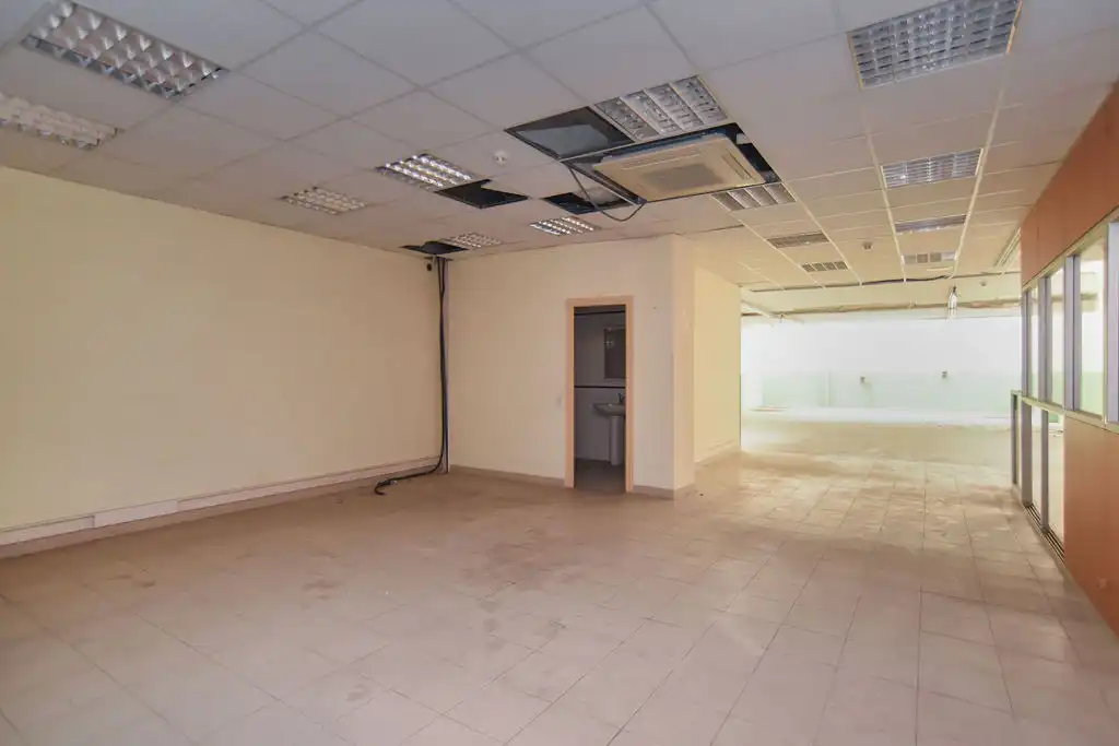 Local comercial en venta en PAU CLARIS, imagen 8