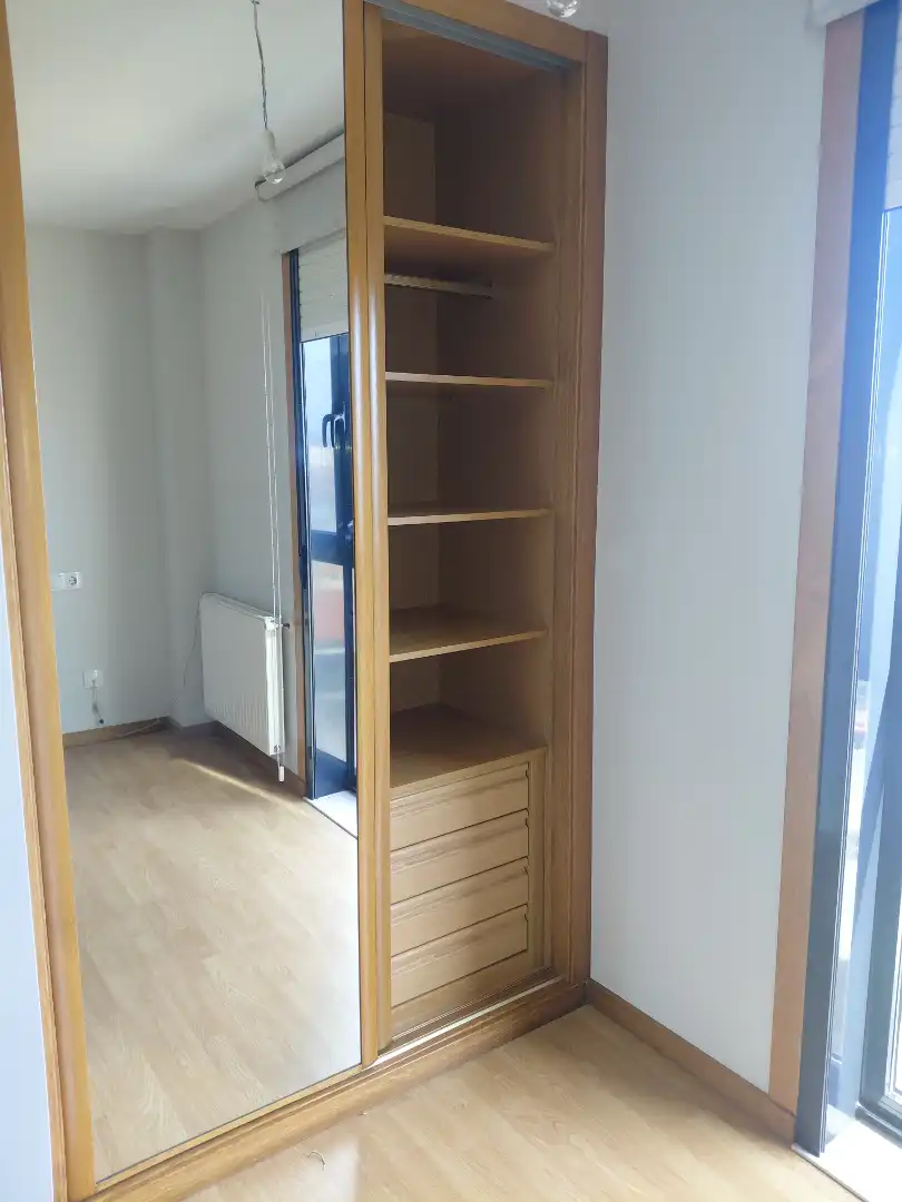 Habitación de Piso en venta en Oleiros con Calefacción, Parquet y Trastero