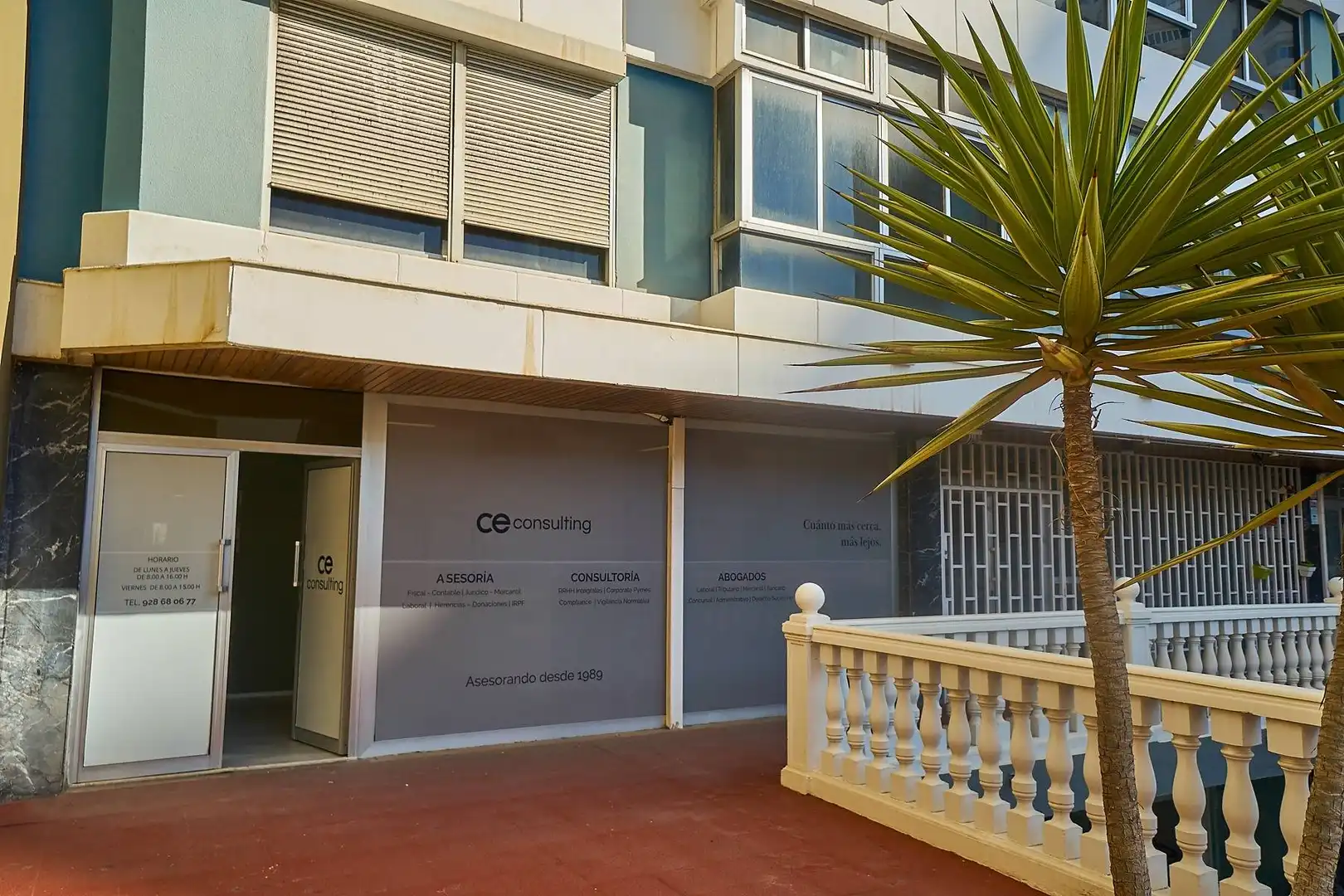 Vista exterior de Oficina en venta en Las Palmas de Gran Canaria con Aire acondicionado, Trastero y Amueblado