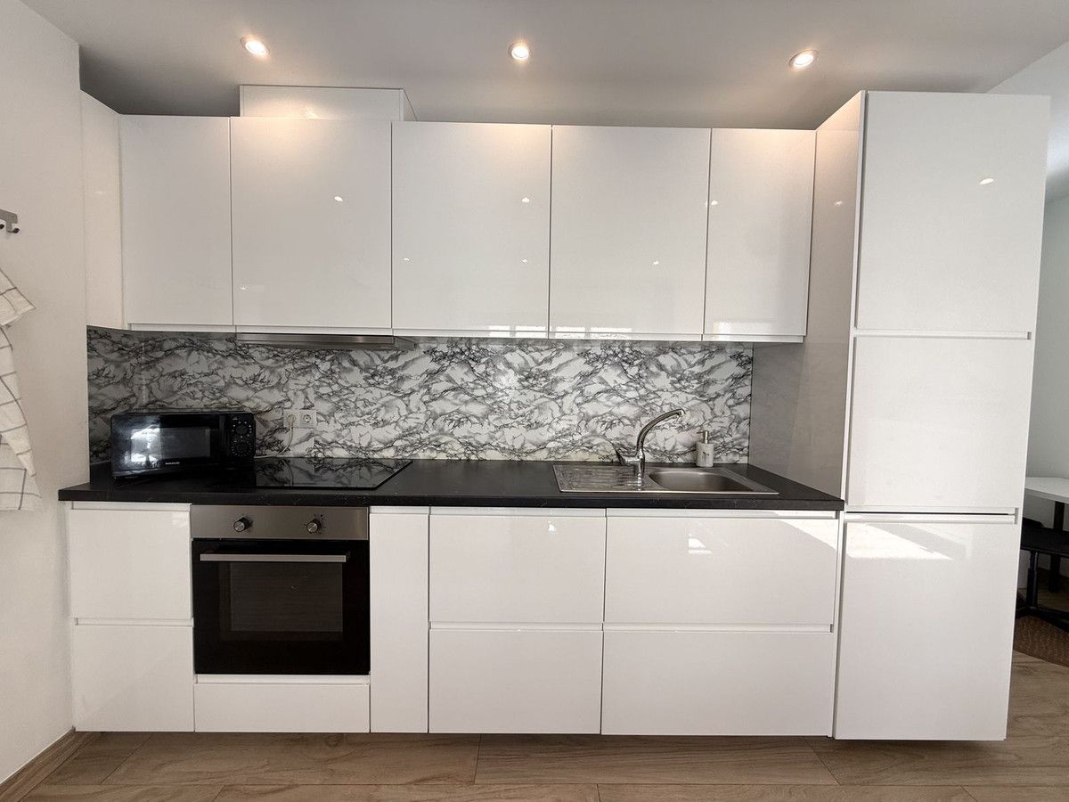 Cuina de Planta baixa en venda en Fuengirola amb Aire condicionat, Calefacció i Terrassa