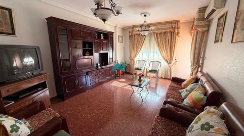 Foto 2 de Piso en venta en Martos, Jaén
