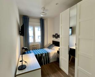 Bedroom of Flat to share in  Madrid Capital  with Air Conditioner and Terrace