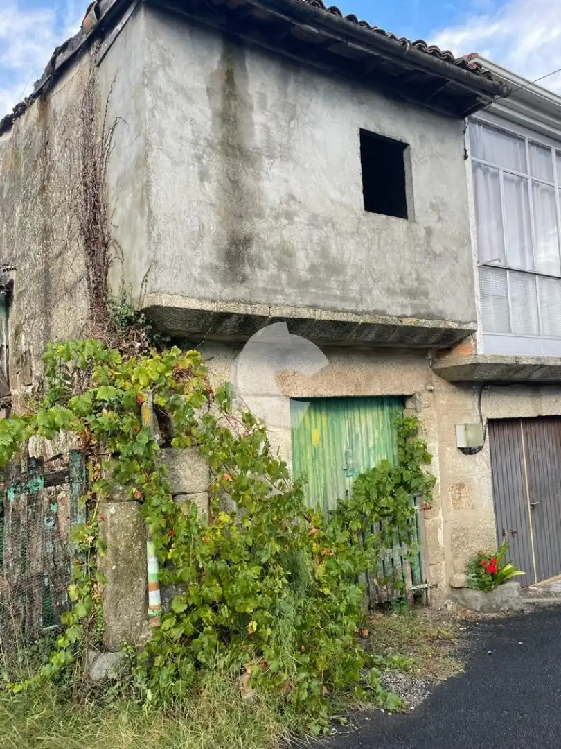 Exterior view of Detached homes for sale in Esgos