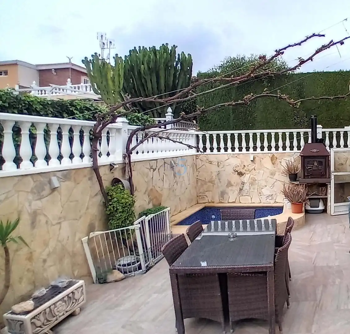 Terrassa de Casa adosada en venda en Orihuela amb Aire condicionat, Calefacció i Terrassa