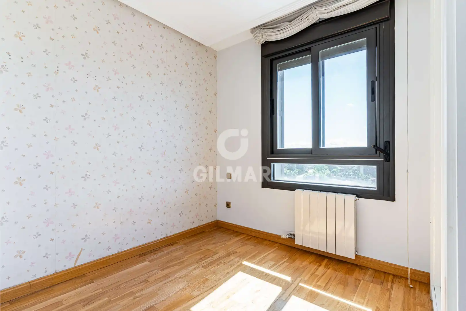 Habitación de Piso en venta en Madrid con Calefacción, Jardín privado y Trastero