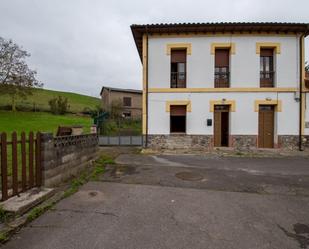 Vista exterior de Casa o xalet en venda en Villaviciosa amb Terrassa