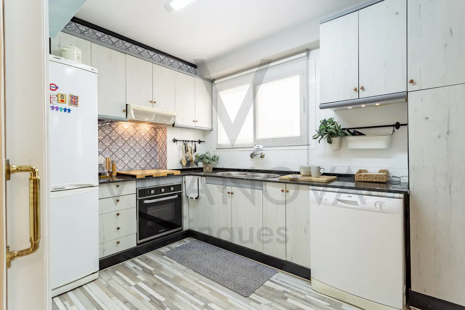 Küche von Wohnung zum Verkauf in Reus mit Klimaanlage, Heizung und Terrasse