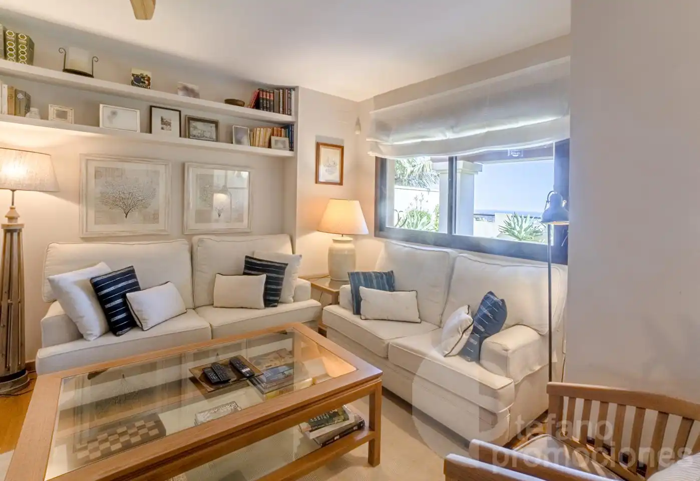 Sala de estar de Casa adosada en venta en Málaga con Aire acondicionado, Jardín privado y Parquet