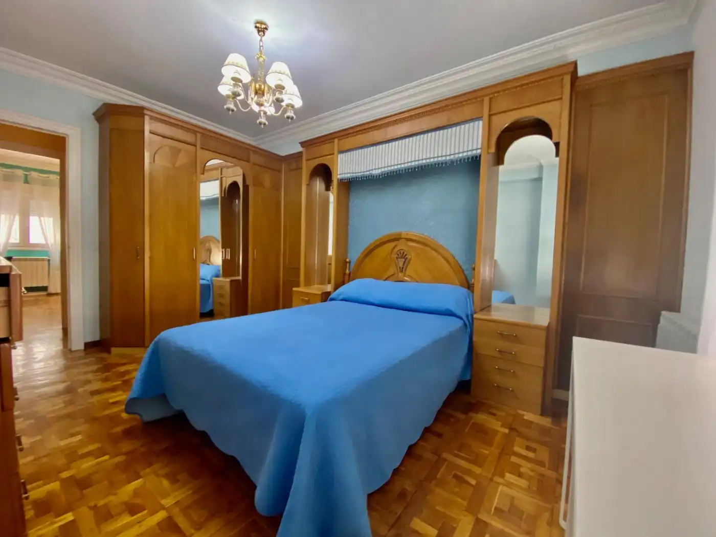 Dormitori de Pis de lloguer en Santander amb Calefacció, Parquet i Moblat