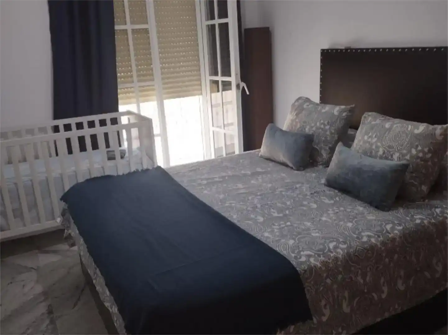 Habitación de Casa o chalet de alquiler en Puerto Real con Aire acondicionado y Amueblado