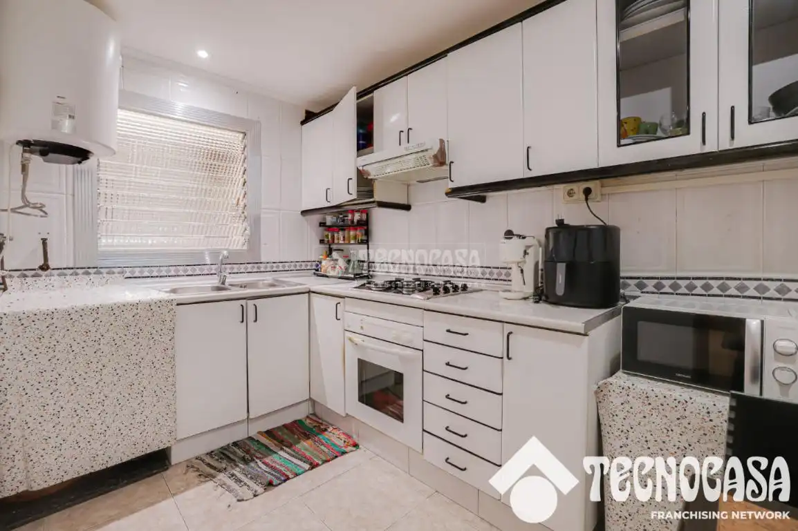 Kitchen of Flat for sale in Viladecans