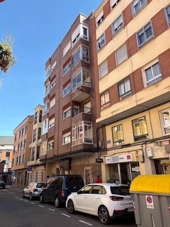 Vista exterior de Pis en venda en Valladolid Capital amb Calefacció i Terrassa