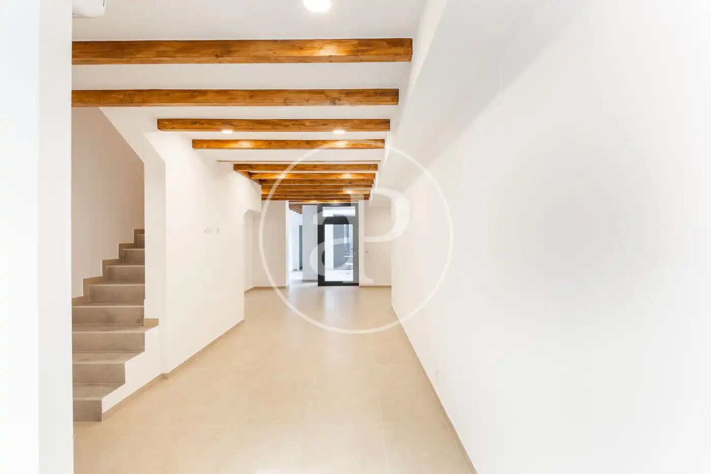 Loft zum Verkauf in Valencia mit Klimaanlage, Heizung und Terrasse