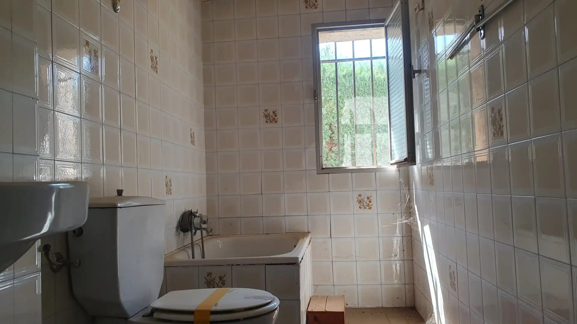 Bany de Casa o xalet en venda en Valdemorillo amb Calefacció, Jardí privat i Terrassa