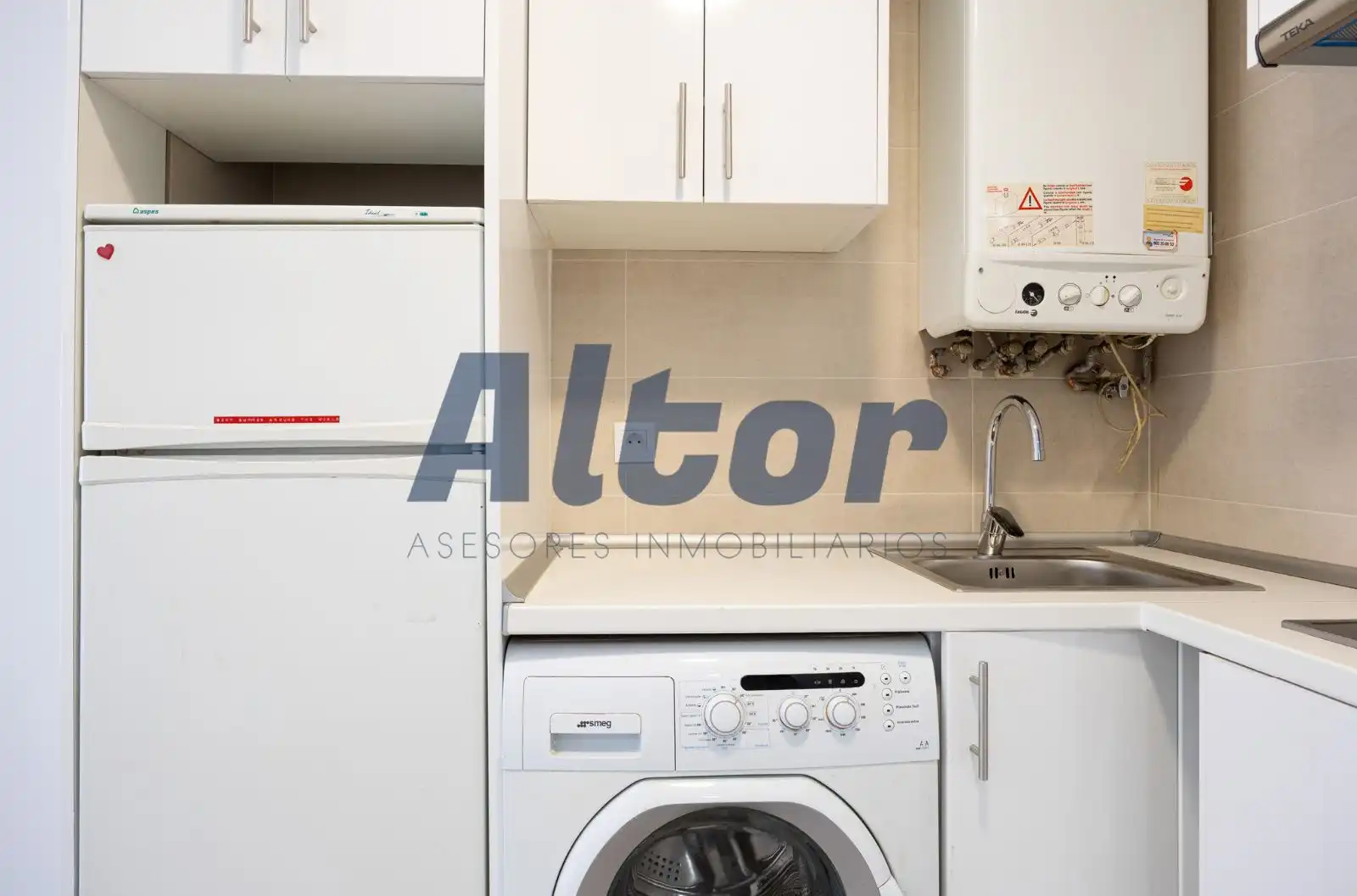 Bedroom of Flat for sale in Madrid  with Air Conditioner, Heating and Storage room