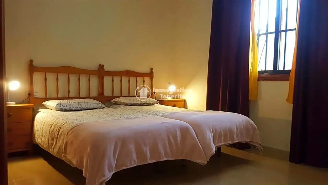 Habitación de Apartamento de alquiler en Arona con Terraza, Amueblado y Balcón