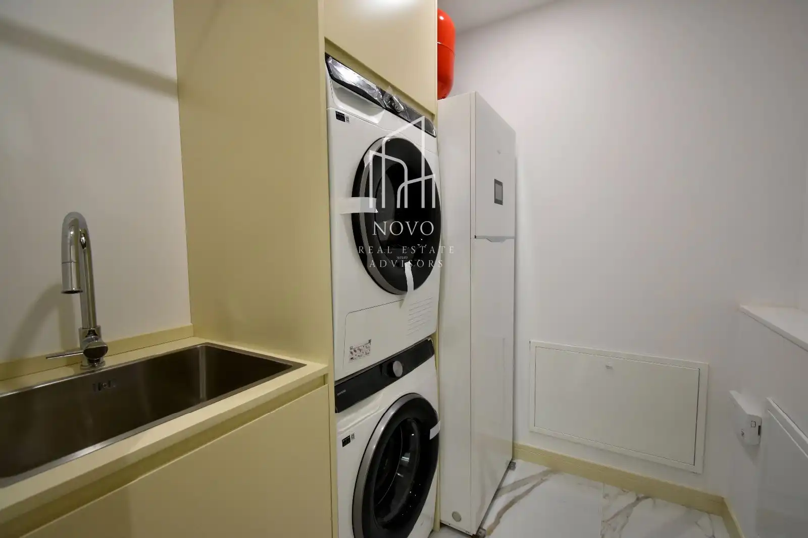 Cocina de Piso en venta en Madrid con Calefacción, Horno y Lavadora