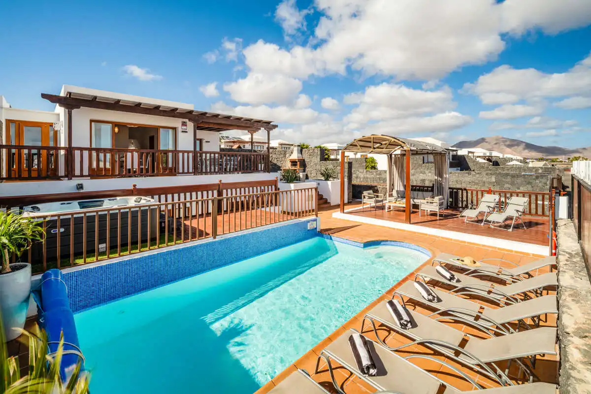 Terrassa de Casa o xalet en venda en Yaiza amb Aire condicionat, Terrassa i Piscina