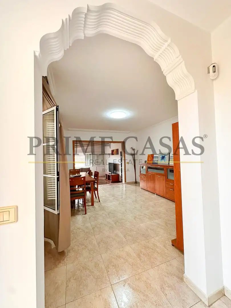 Vista exterior de Casa o xalet en venda en Mogán amb Jardí privat, Terrassa i Traster
