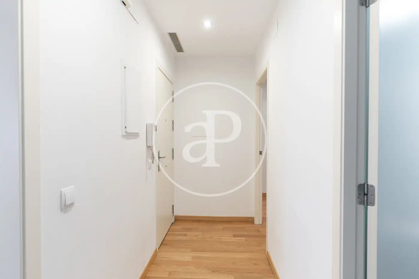 Piso en venta en Barcelona con Aire acondicionado, Calefacción y Balcón
