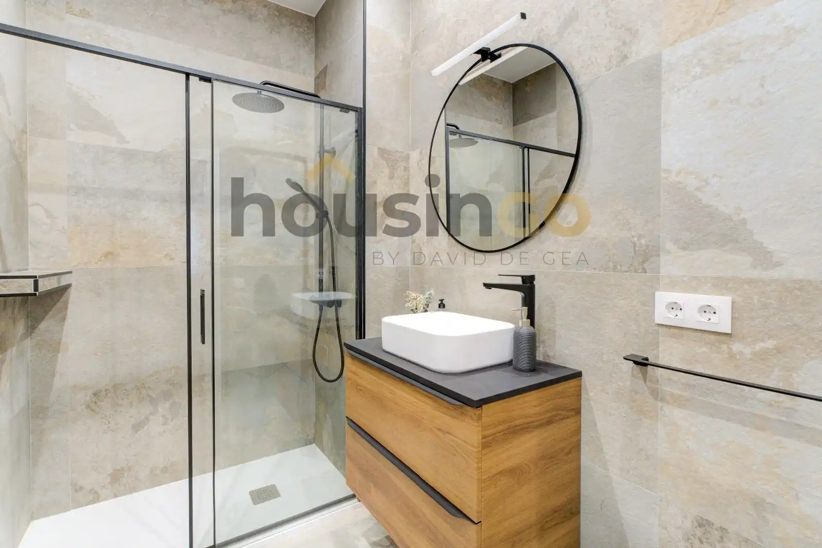 Baño de Piso en venta en Madrid con Aire acondicionado, Calefacción y Amueblado