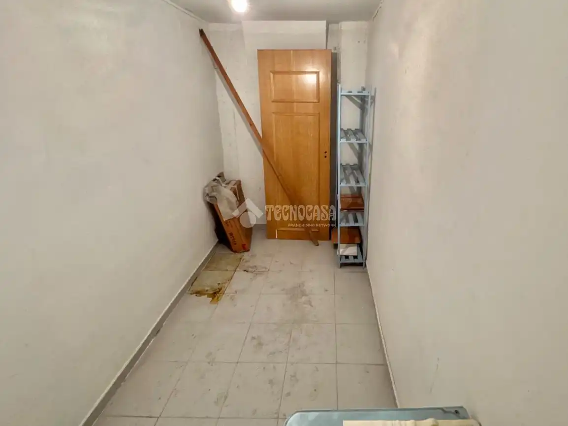 Flat for sale in Madrid  with Heating and Community pool